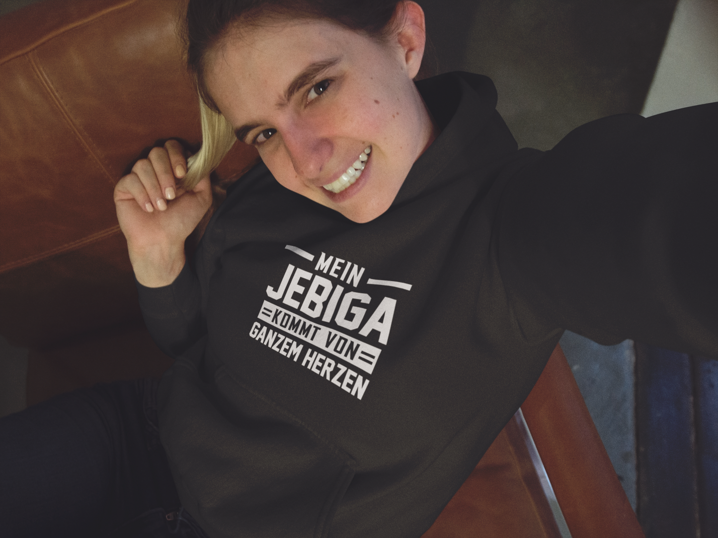 Fora majice sa natpisom: Jebiga Hoodie 1